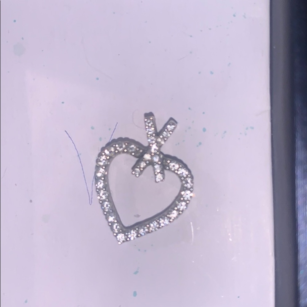 Heart necklace, the actual chain is not here